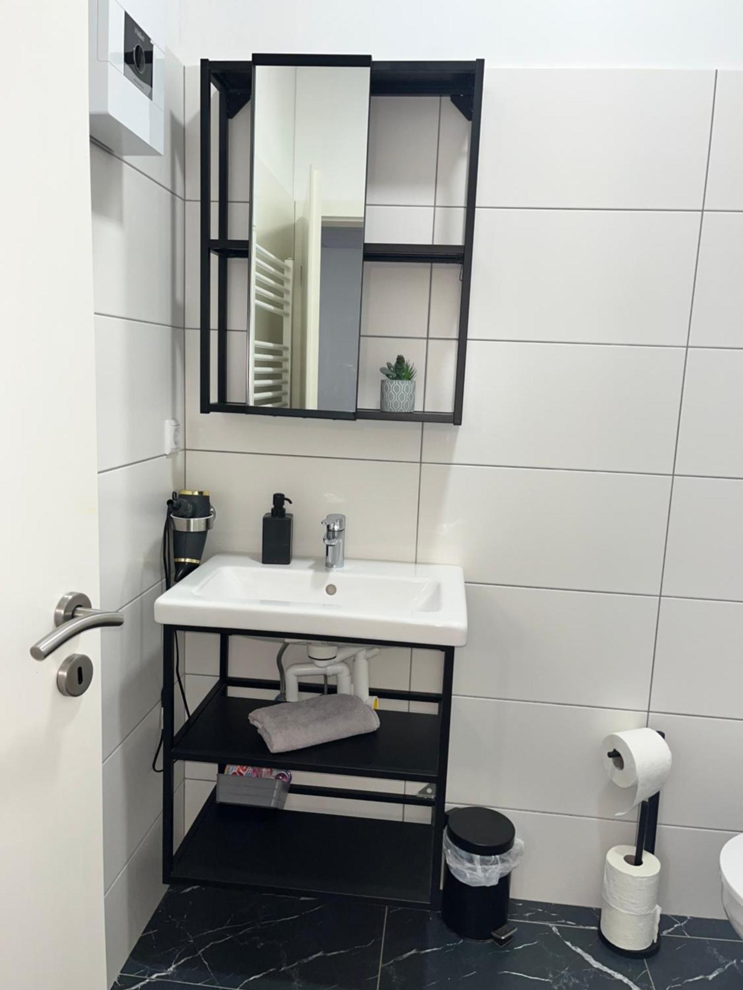 Apartment Central 10D 55Qm Wi-Fi Free Parking Calm Back House Dortmund Exterior foto