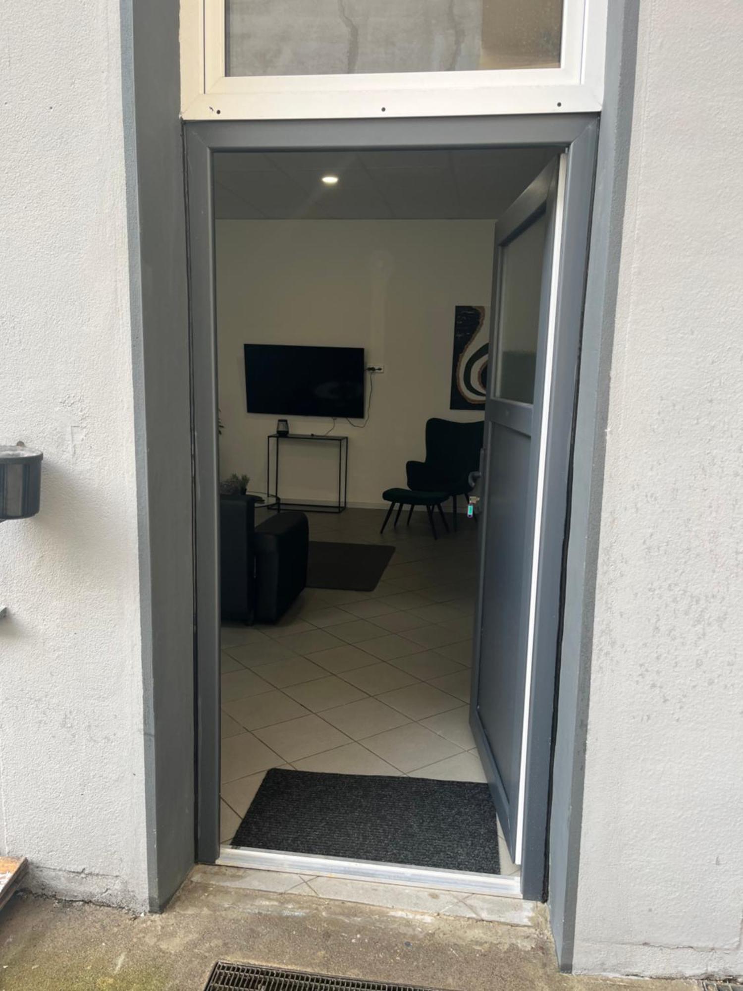 Apartment Central 10D 55Qm Wi-Fi Free Parking Calm Back House Dortmund Exterior foto